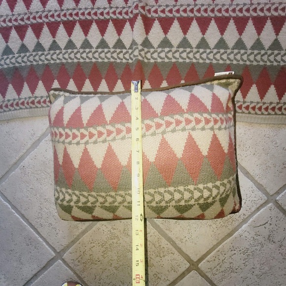 Hiend Accents Throw Blanket Marching Pillow Cabin Diamond Wine Green Cream - Picture 3 of 10